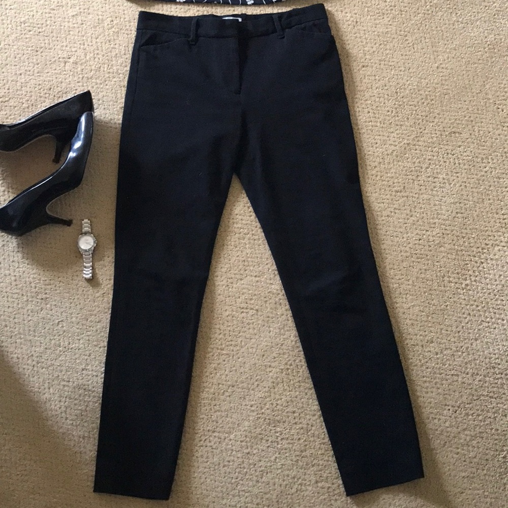 Women's GAP slim cropped stretch slacks. 00R.